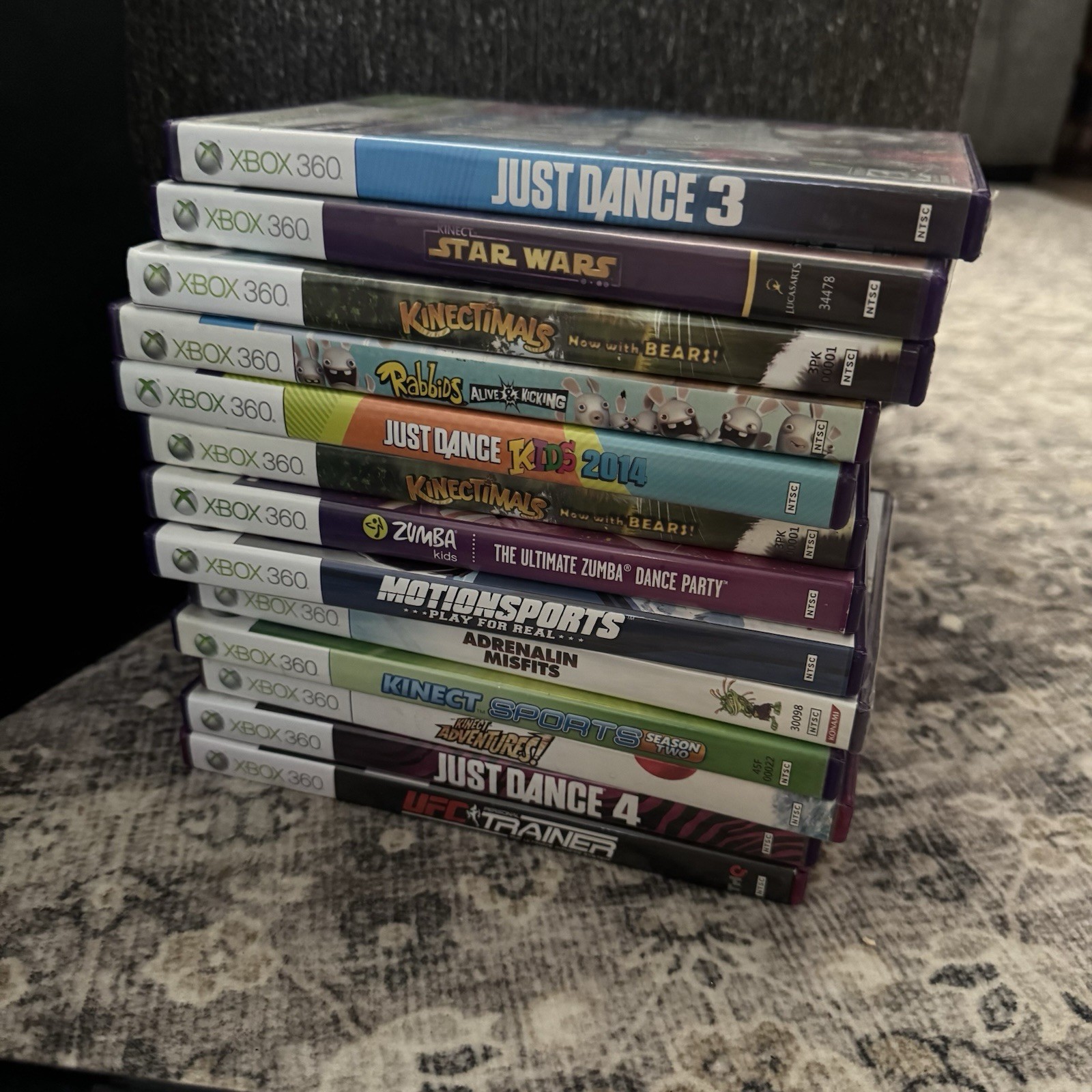 Xbox 360 S Slim IOB Bundle 1439 Console 250GB Kinect, Controller, Cords, Games
