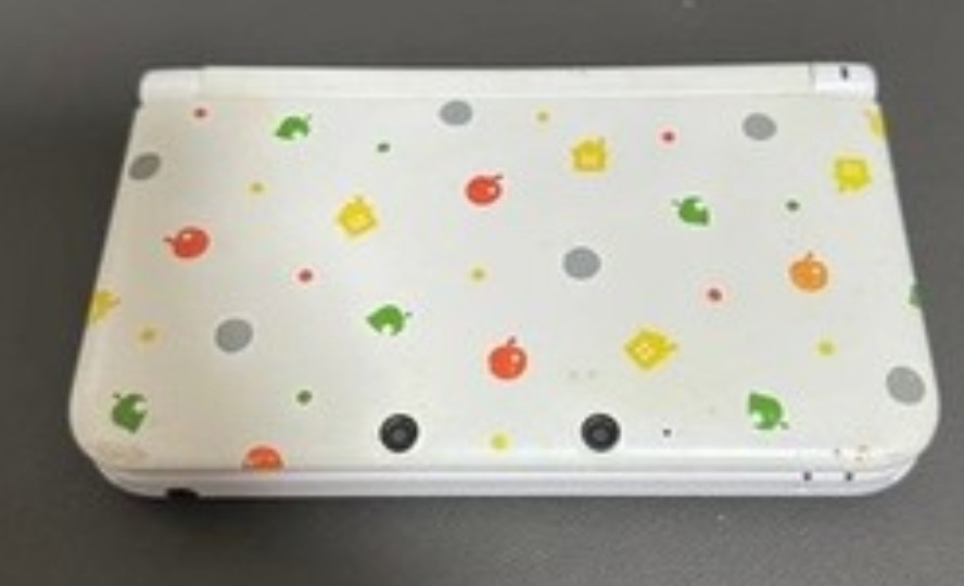 Nintendo 3DS LL Animal Crossing Edition White Wi-Fi 4GB Region Free