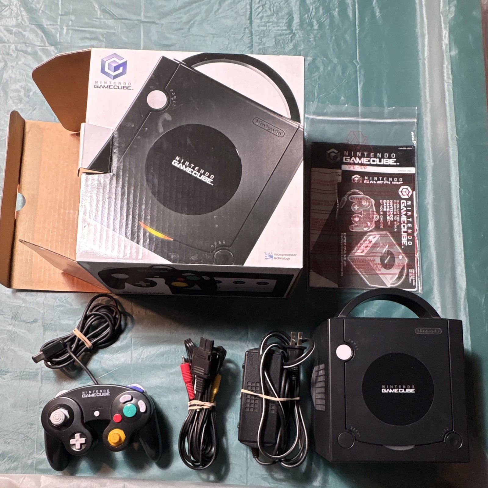 Authentic – Nintendo GameCube Black Console (USA) – CIB – Tested & Working