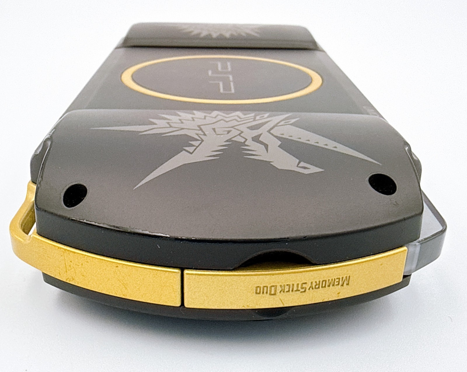 Sony PSP-3000 Console Monster Hunter 3rd Limited Region Free w/Pouch – Excellent