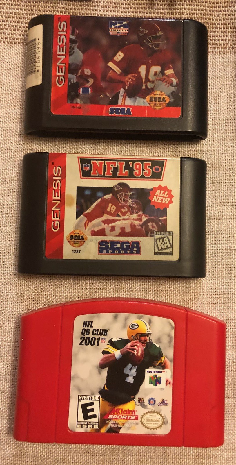 Sega Genesis Model 1 – 4 CONTROLLERS & 3 Football Games