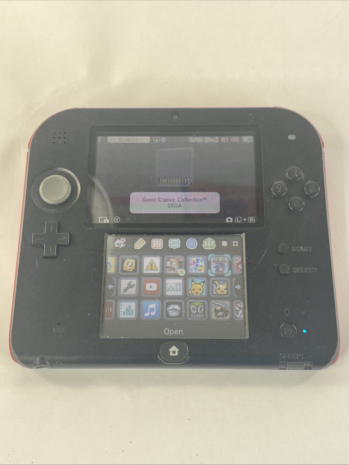 Nintendo 2DS Launch Edition Crimson Red W 3D Printed Stand TESTED