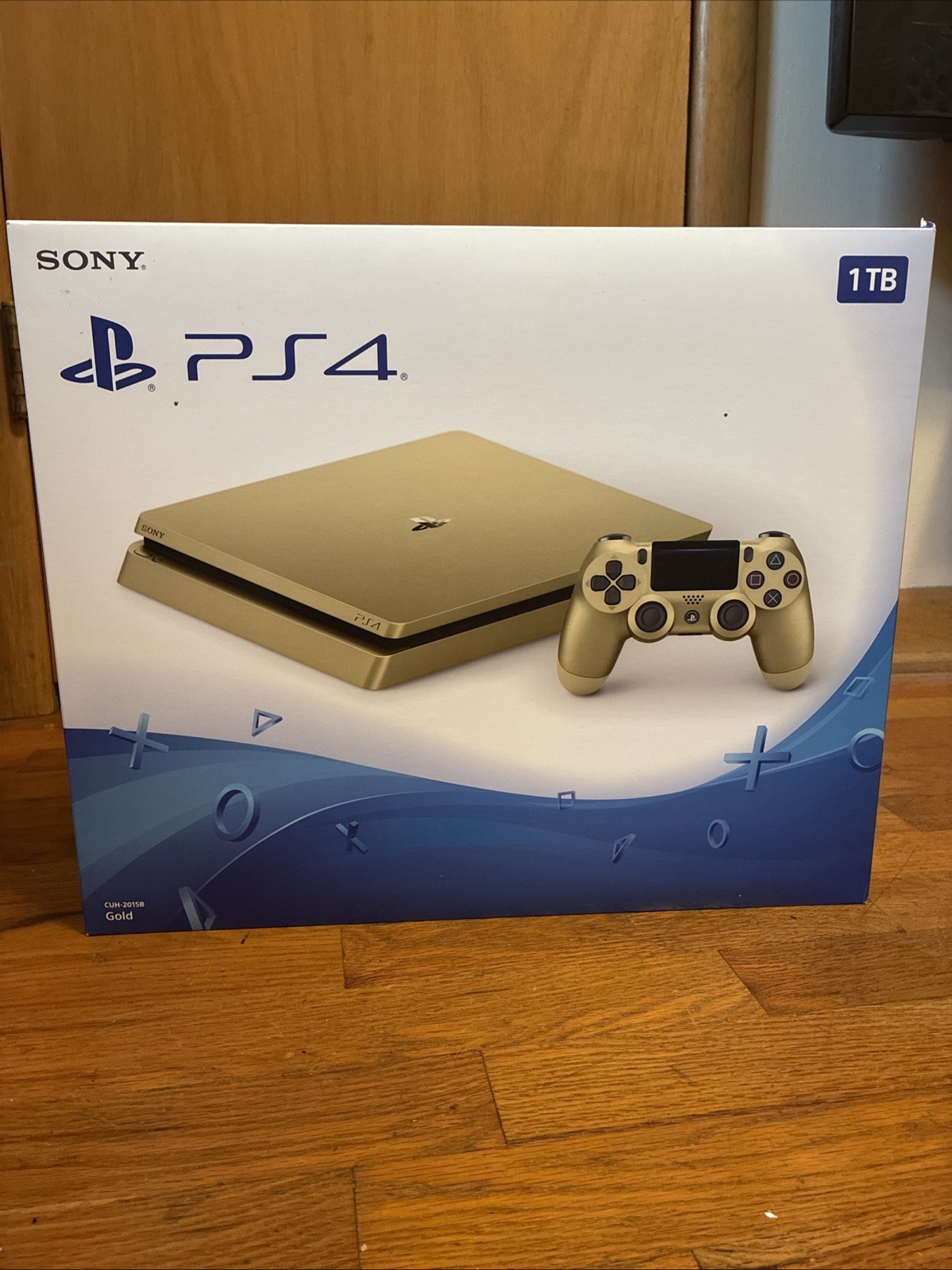 *SEALED* New Sony PlayStation 4 Slim Limited Edition 1TB Gaming Console – Gold