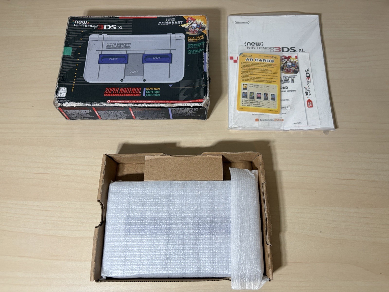 Mint Cond – New Nintendo 3DS XL Super Nintendo SNES Handheld Console
