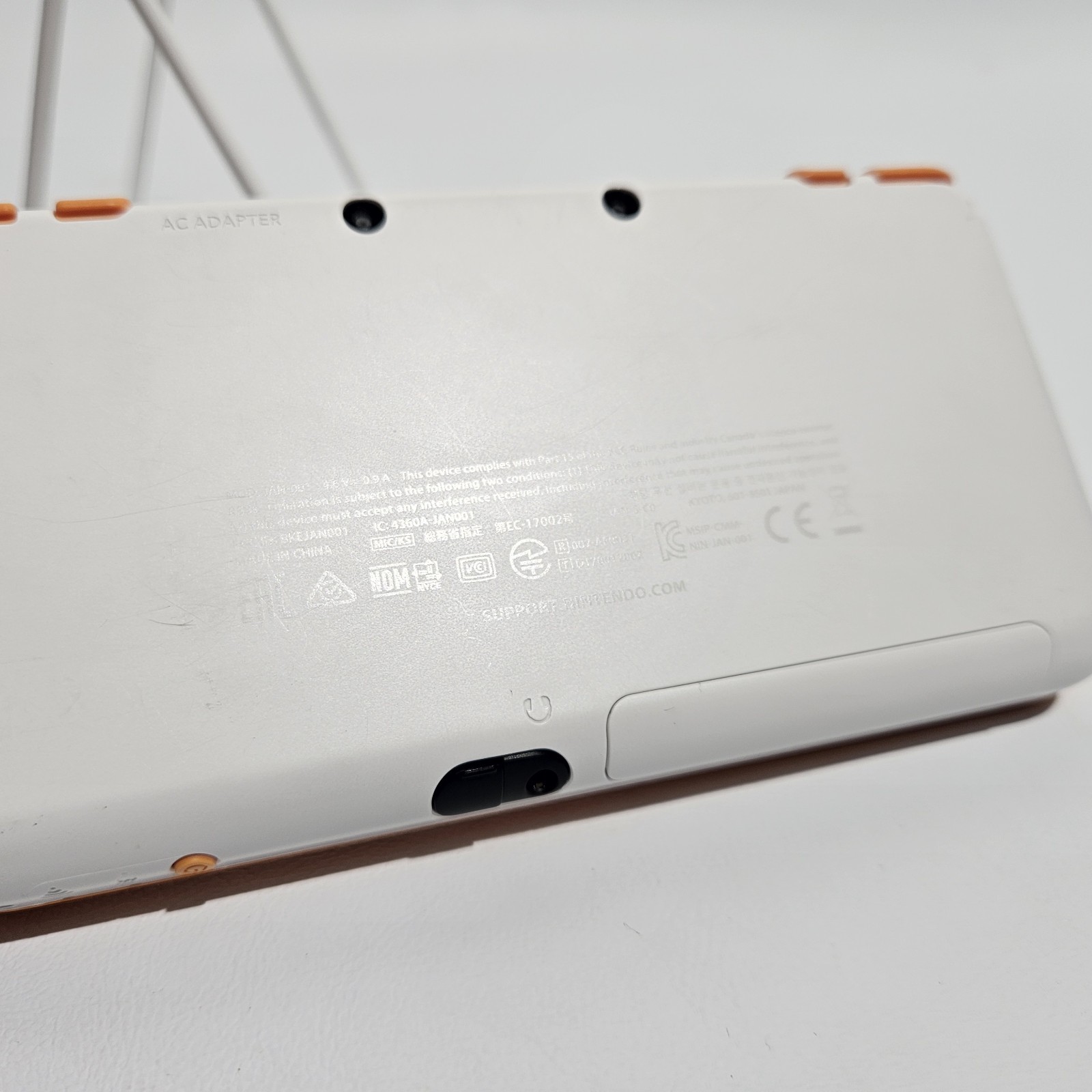 Nintendo 2DS XL Console System White/Orange Clean Tested With Charger