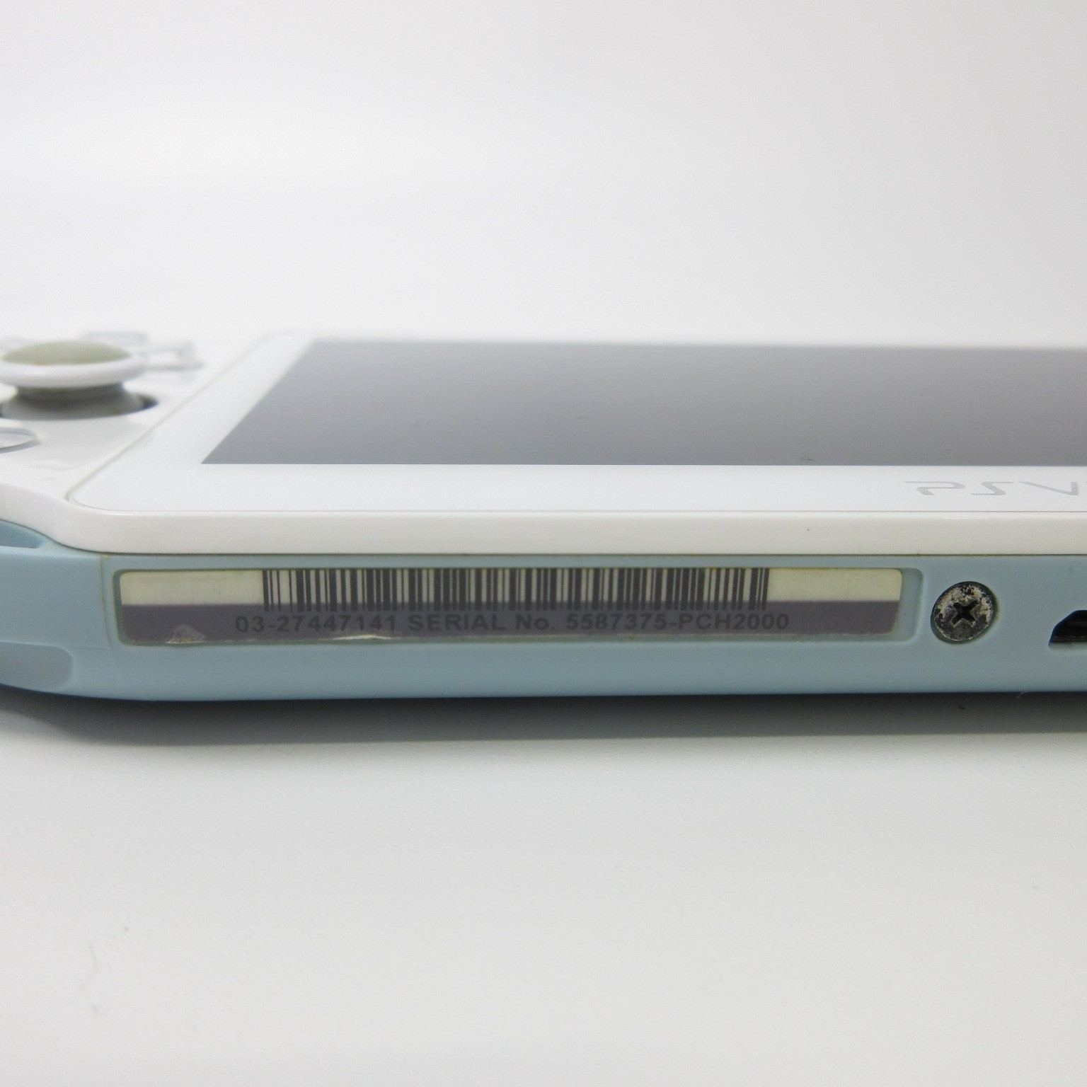 【Near Mint】Sony PS Vita PCH-2000 Light Blue / White Wi-Fi Model Console only #NE
