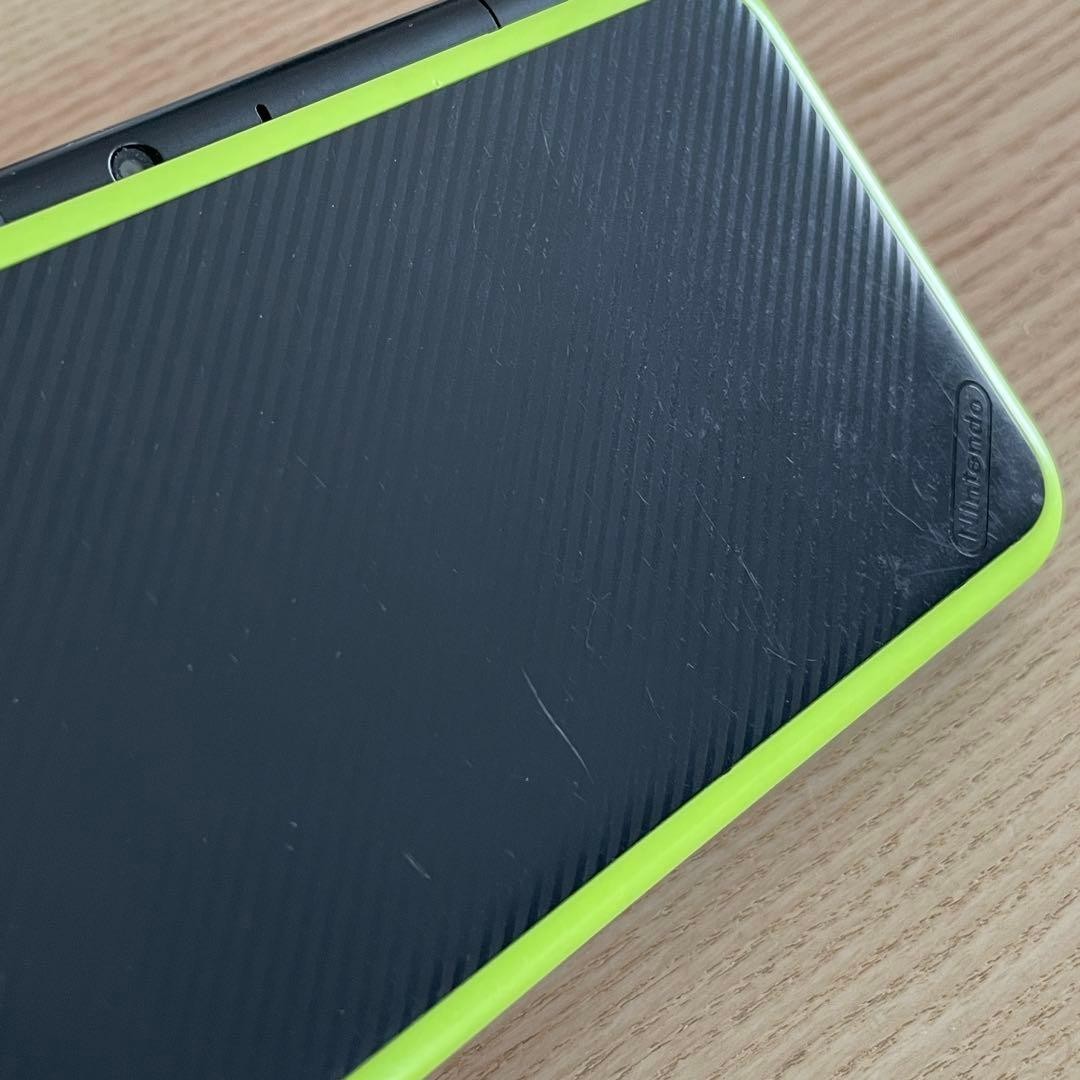 Nintendo 2DS LL – Black/Lime