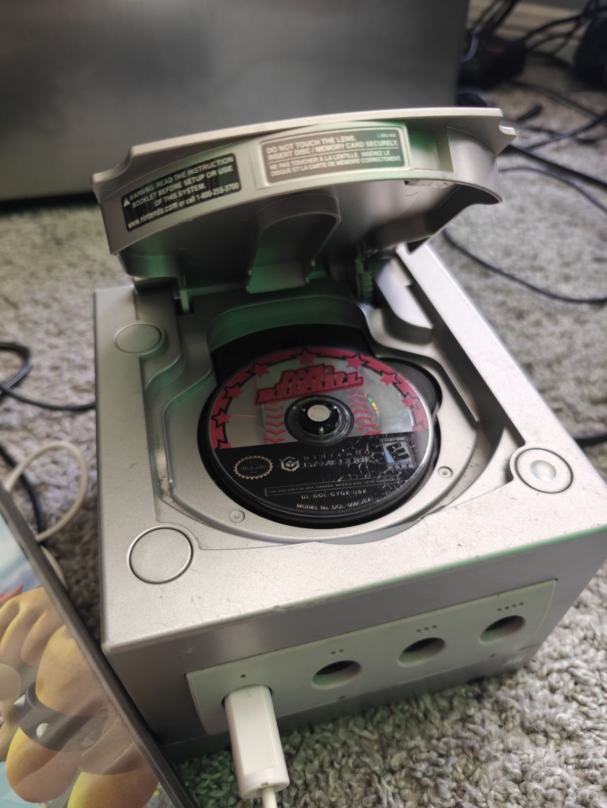 Nintendo GameCube Platinum 101 Console – Silver (Bundle)