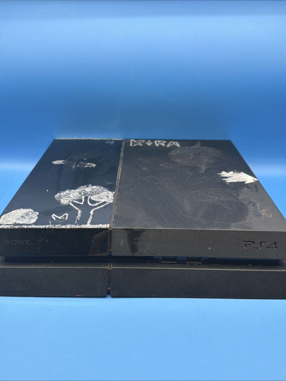 Sony PlayStation 4 500gb CUH-1115A With No Cords Tested And Reset