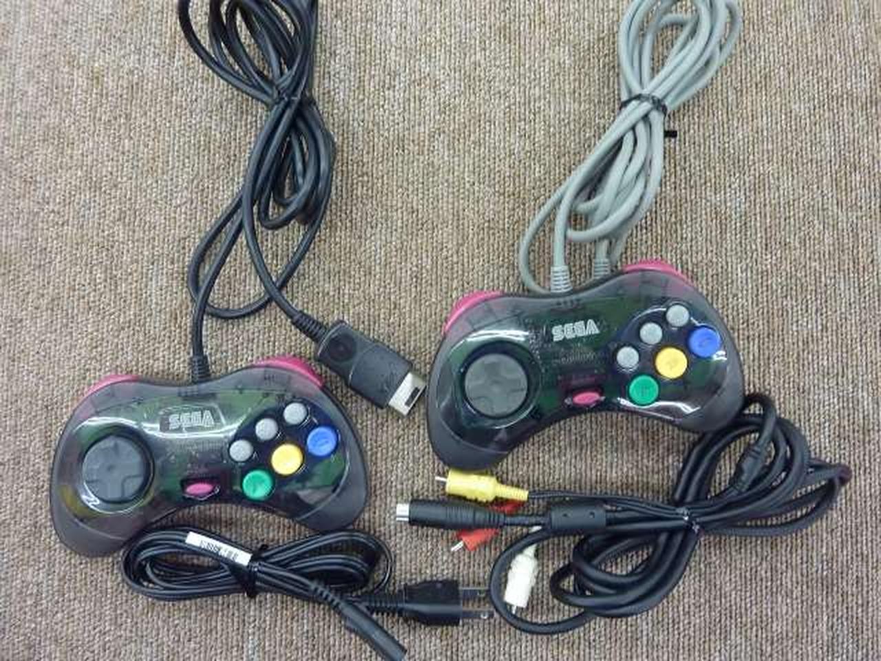SEGA Saturn Skeleton Clear Console HST-3220 Limited 30000 Units Japan Rare
