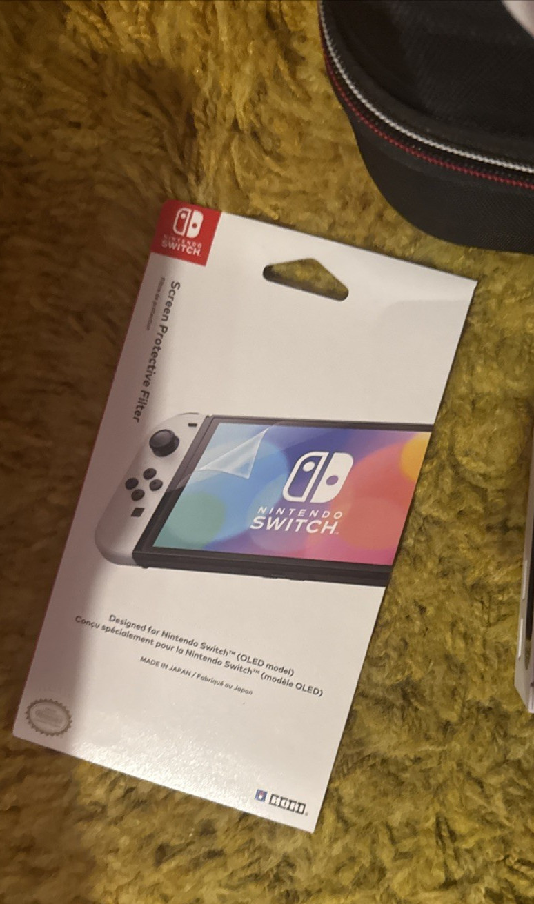 Nintendo Switch White OLED 64GB Dock w/ Controller & Carrying Travel Case Screen