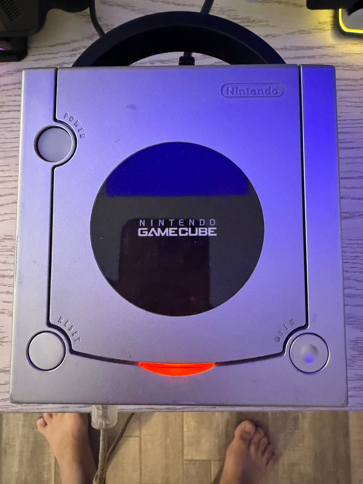 Nintendo DOL-101 GameCube Console for Parts/Repair Does Not Read Discs