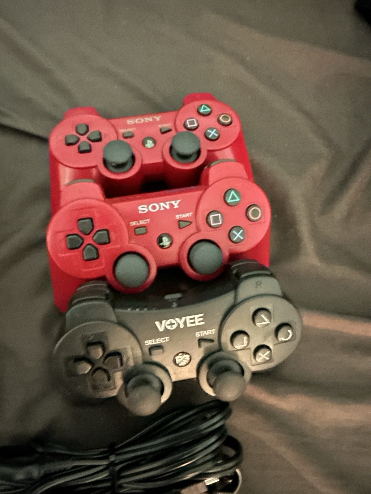PlayStation 3 Slim Console/3 Controllers/charging Cables/ Minecraft-BF4