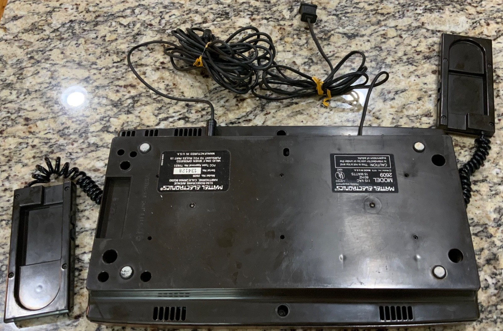 1979 Mattel Electronics Intellivision 2609 Video Game System Console Parts Only