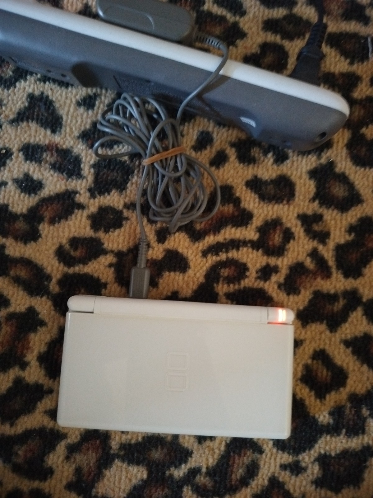 Nintendo DS Lite Handheld Console- Polar White