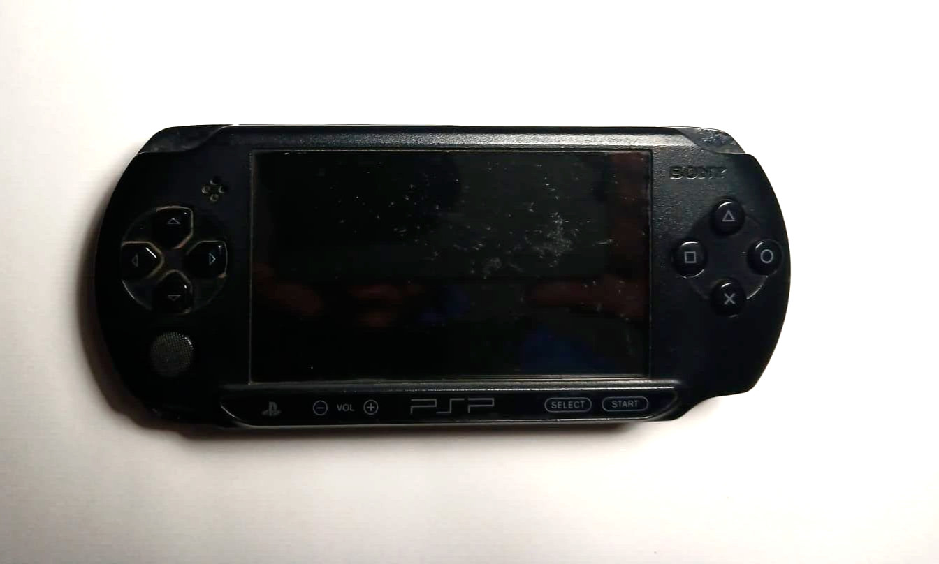Sony Playstation Psp E1003 Handheld Game Console Black with Charger No Box