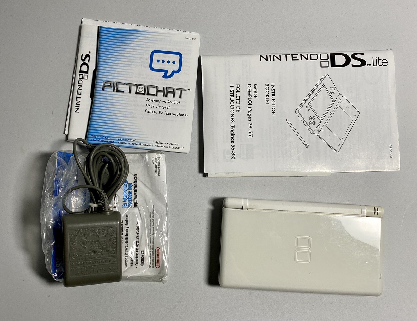 Nintendo DS Lite Handheld Console – Polar White complete In box