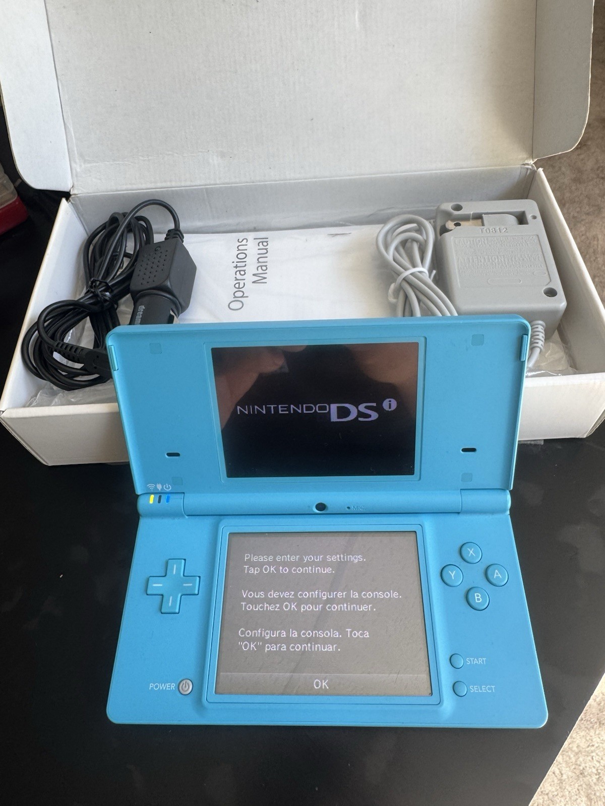 Nintendo DSi Blue Handheld Console w/ Box Manuals, Stylus, and both chargers