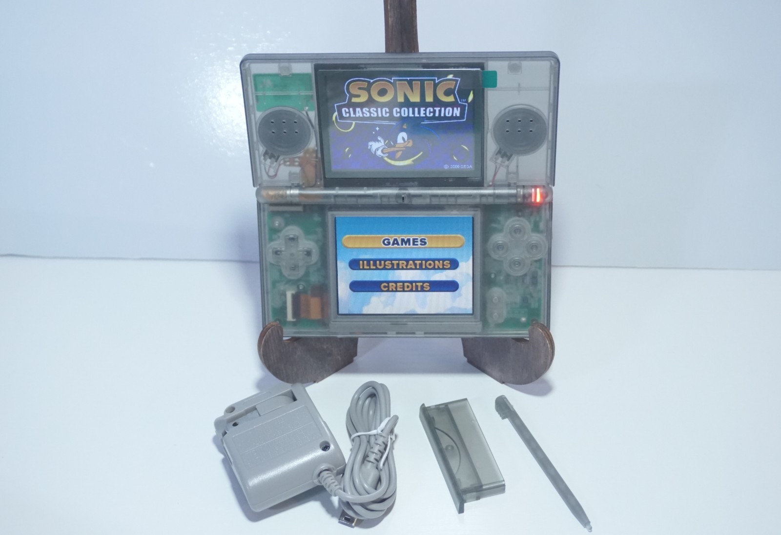 Nintendo DS Lite Transparent Clear Smokey Black Handheld System with Charger