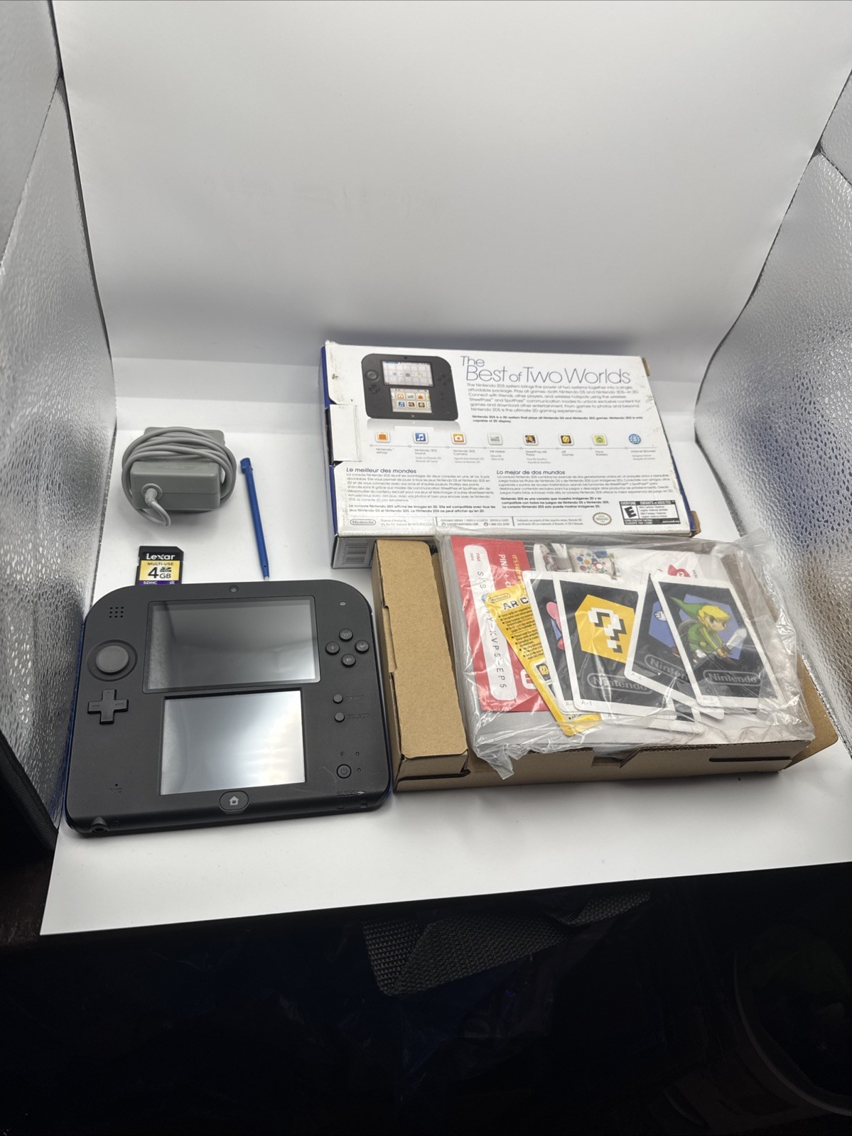 Nintendo 2DS Electric Blue Console – Complete CIB – Great Condition – Tested