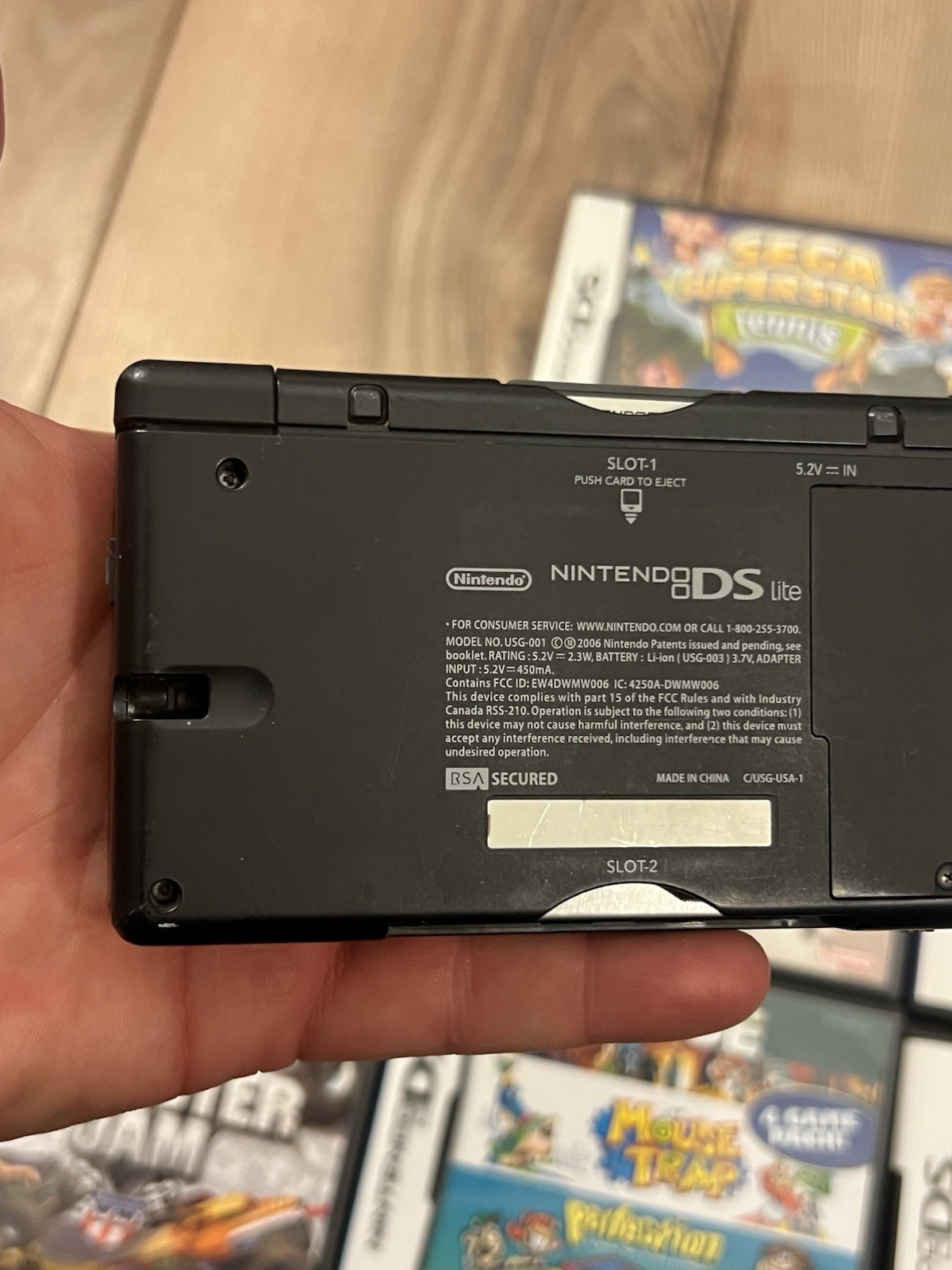 Nintendo DS Lite Handheld Console Bundle 8 Games Tested Crimson Red Broken Hinge