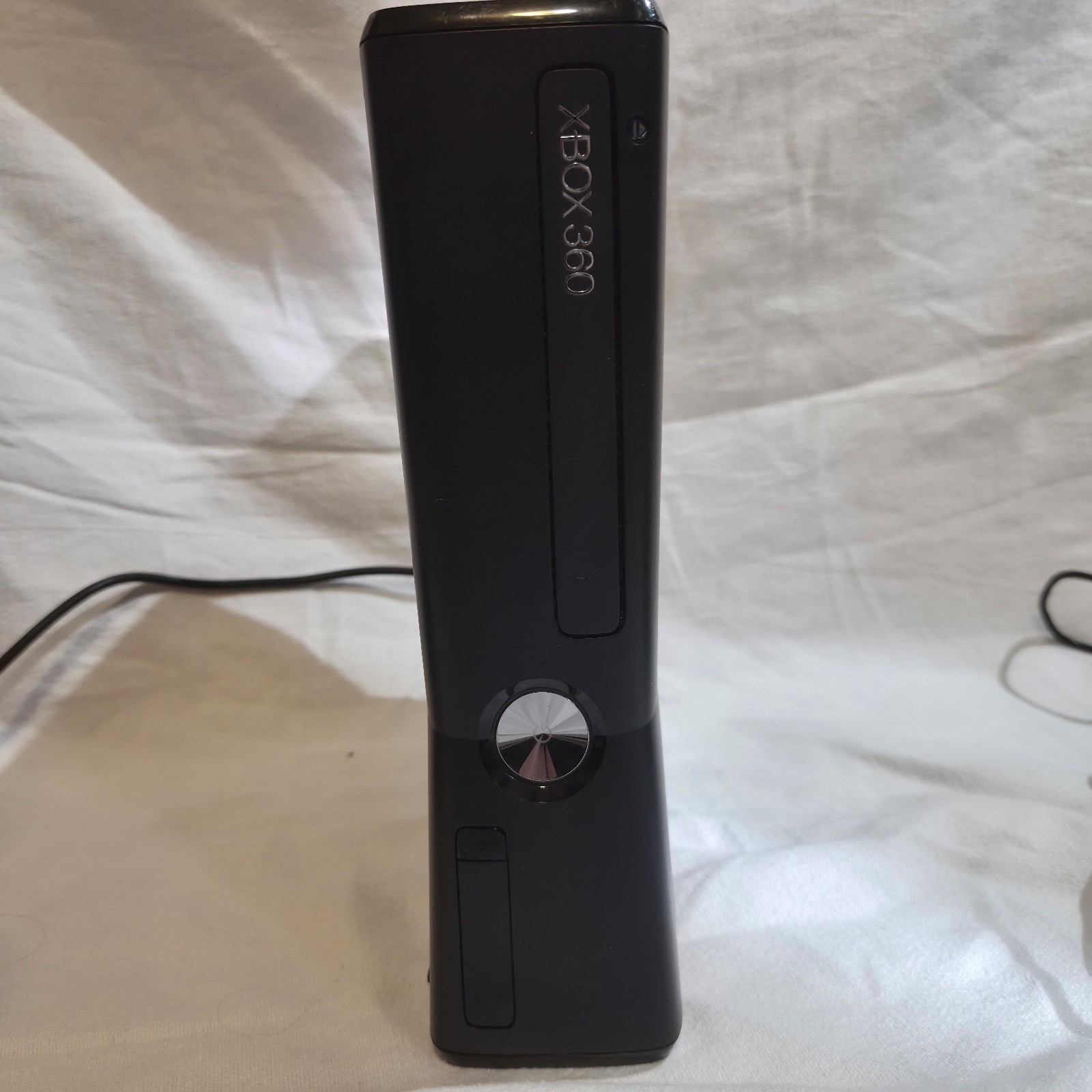 Microsoft Xbox 360 S Slim Console Bundle – OEM Power, Controller & Kinect Sensor