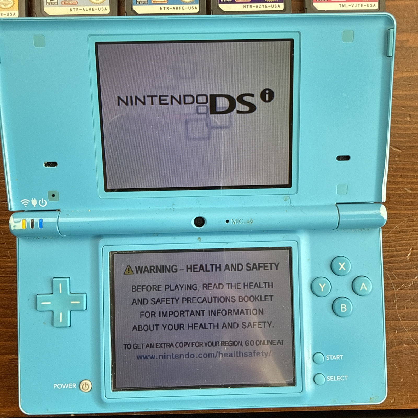 Nintendo DS DSI Blue Handheld Console Charging Cord & 21 Games See Pics Details