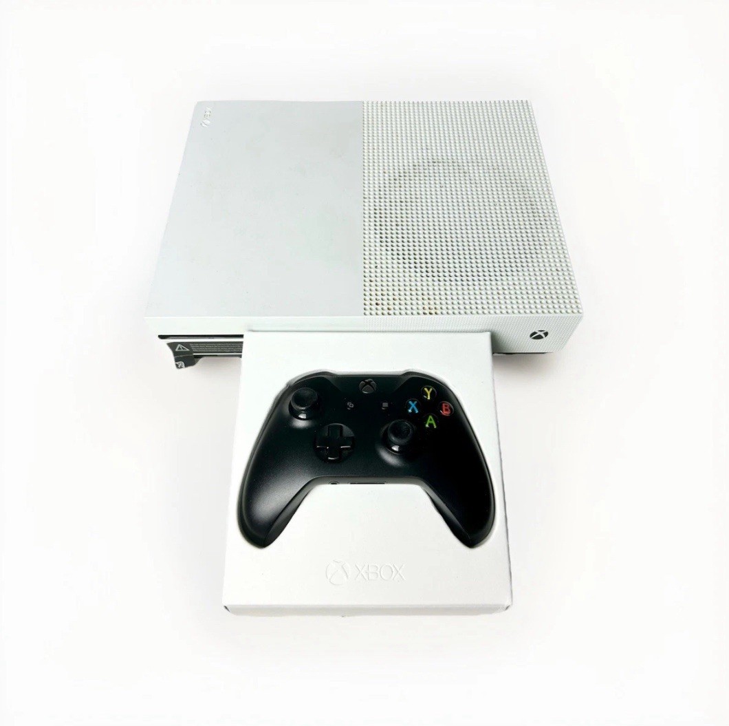 Xbox One S 500GB Console + Controller Digital Use Only – Tested – No Disc Drive