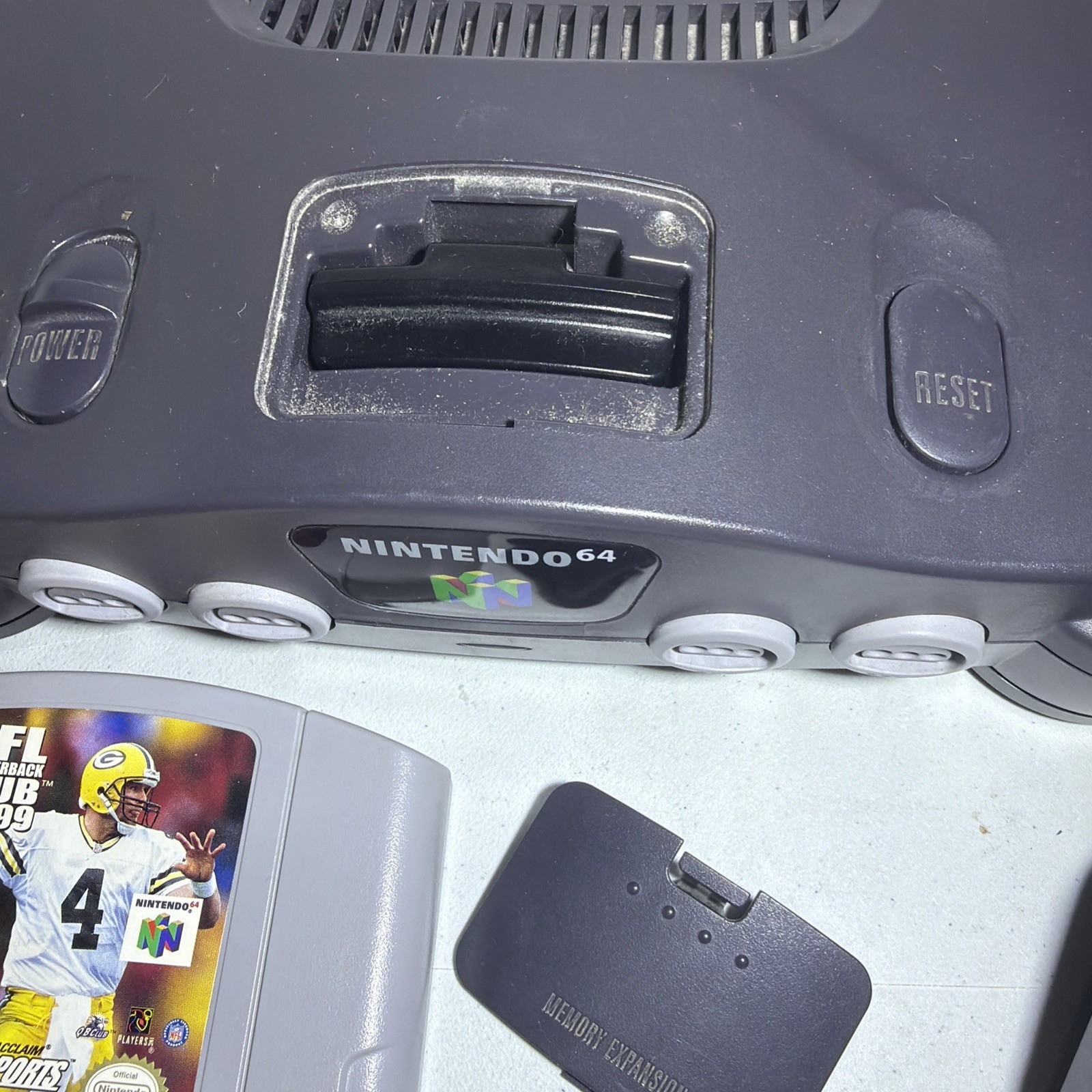 Nintendo 64 N64 Console Bundle w/ 2 Controllers, Power & AV Cables, 3 Games