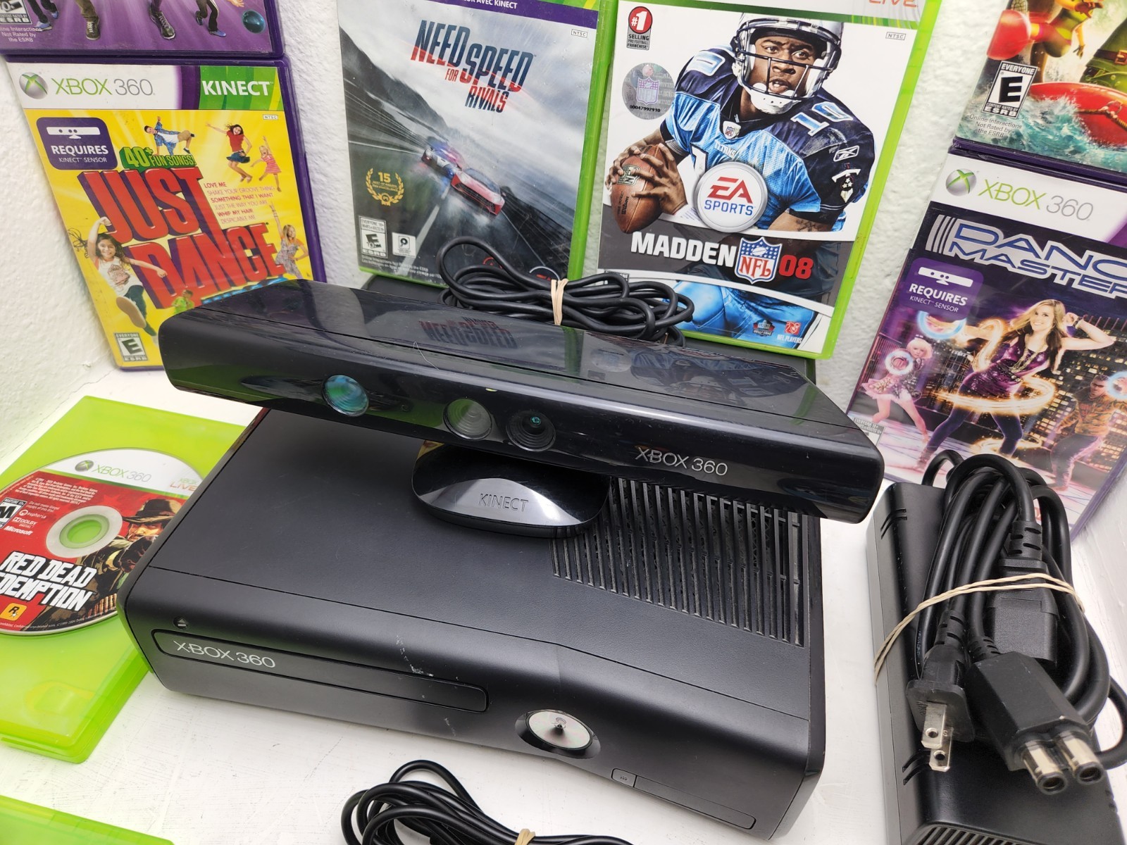 Microsoft xbox 360 slim console w/ kinect bundle – Tested
