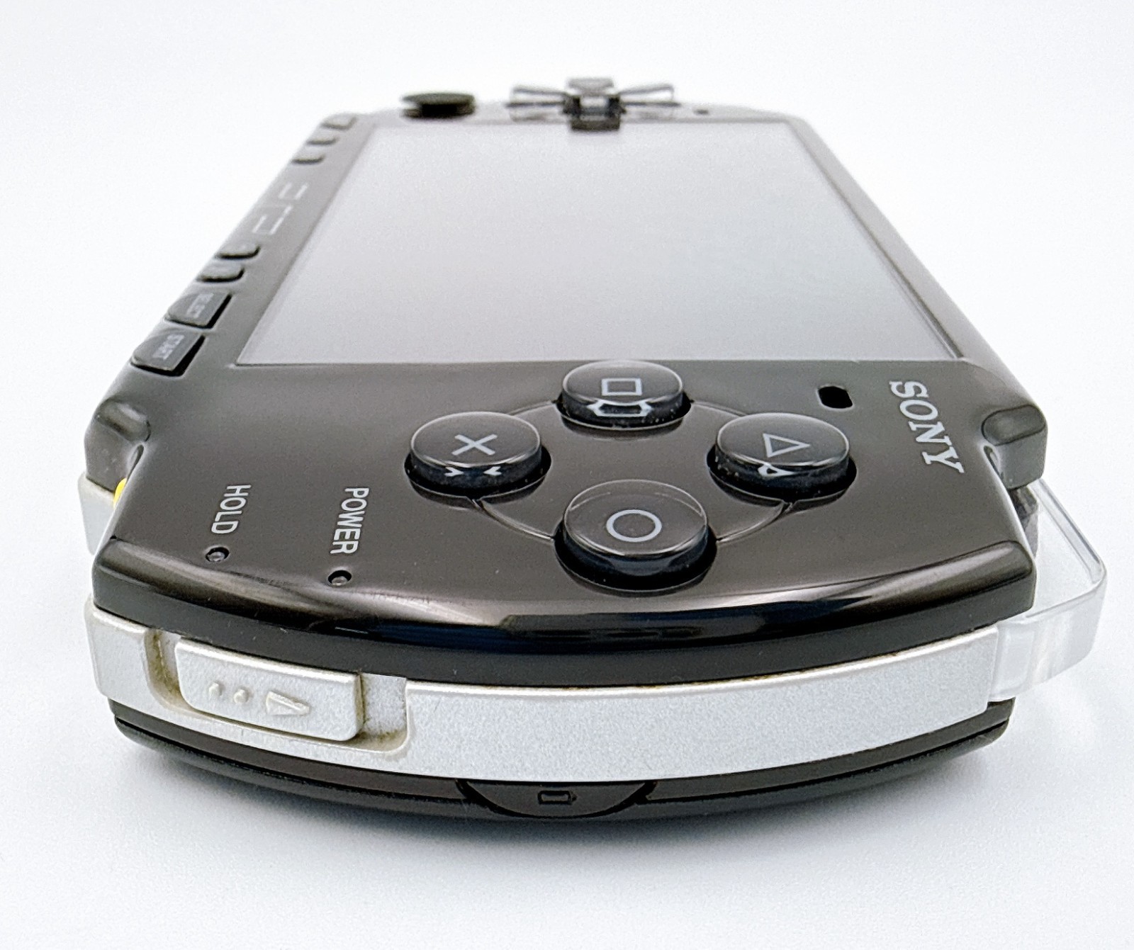 Sony PSP-2000 PSP2000 Console Black Complete in box Region free w/1GB -Excellent