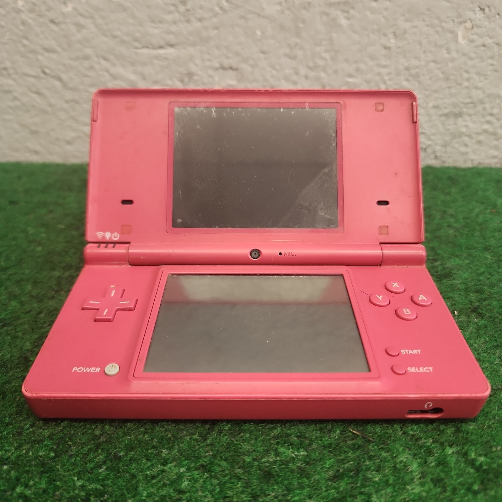 Nintendo DSi Pink Handheld System No Stylus Bad Battery No Charger