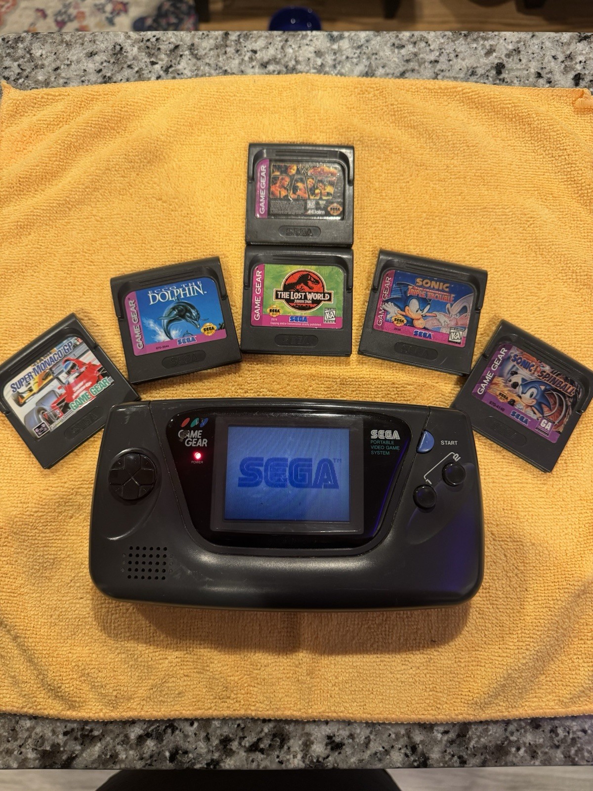 SEGA GAME GEAR, With 6 Games! (see Photos & Description)