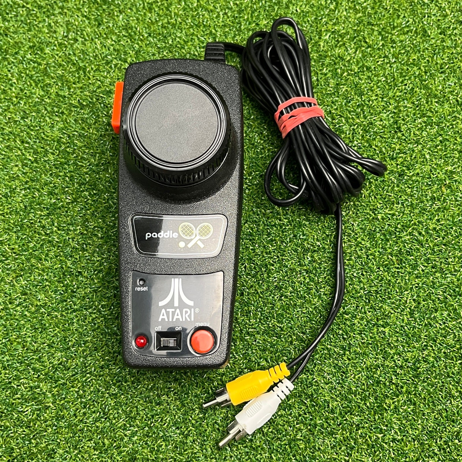 2004 Jakks Pacific Atari Paddle Plug and Play TV Game