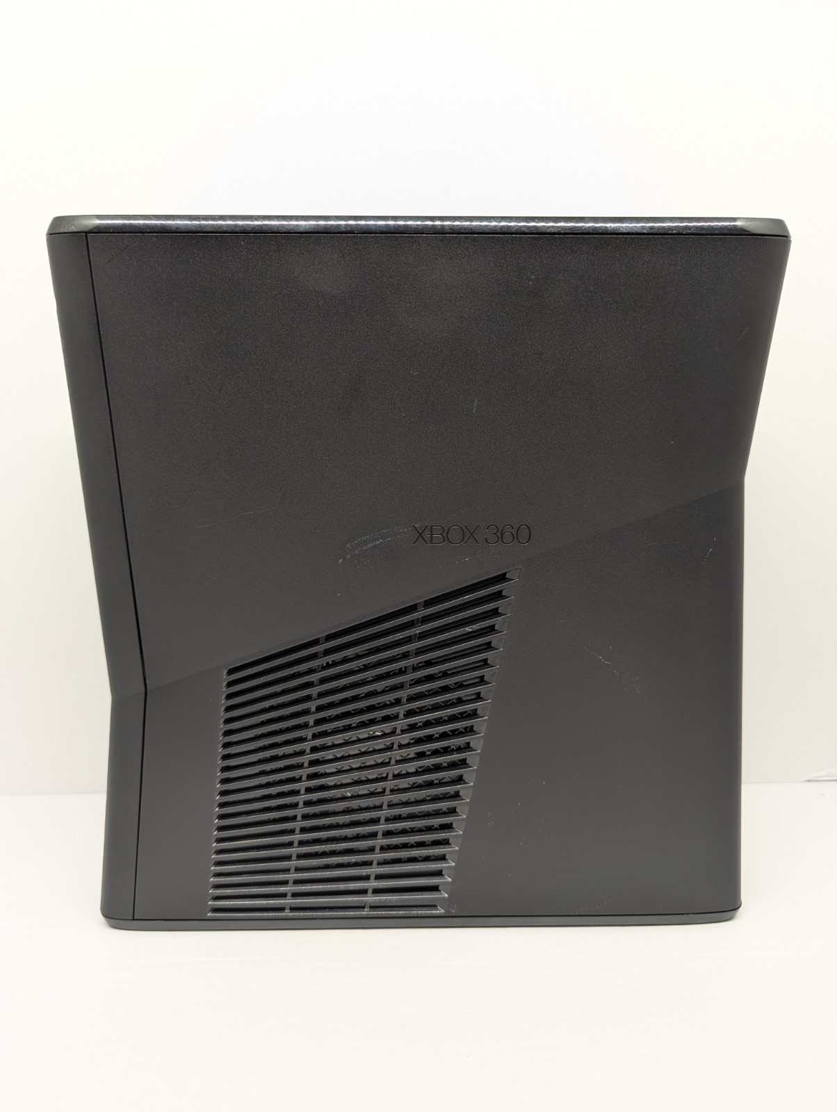 Xbox 360 Slim 4gb Internal Bundle Fully Restored with 2 Games and 2 Controllers