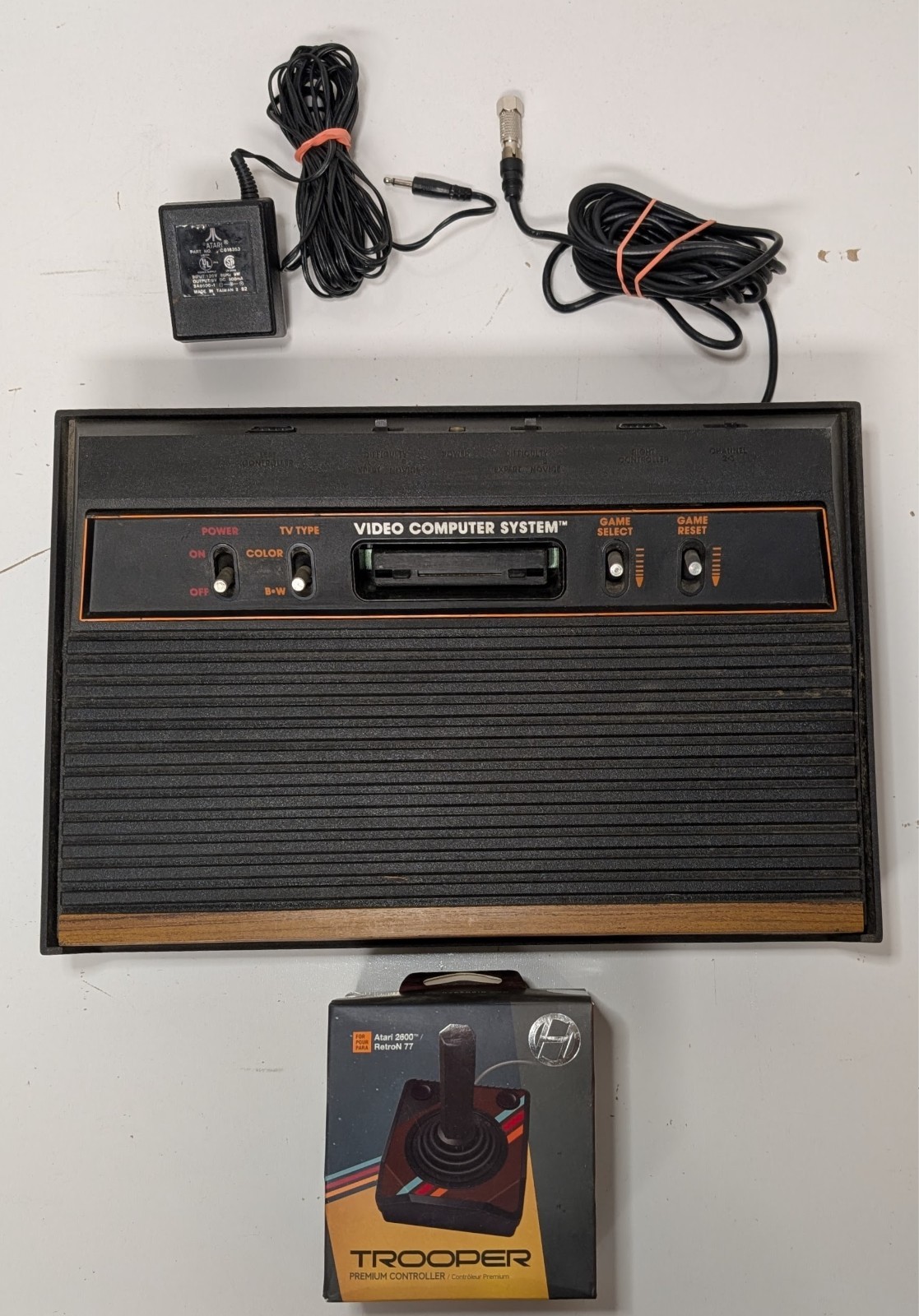 Original Atari 2600 Console CX-2600 Taiwan Woodgrain Controller & AC Tested