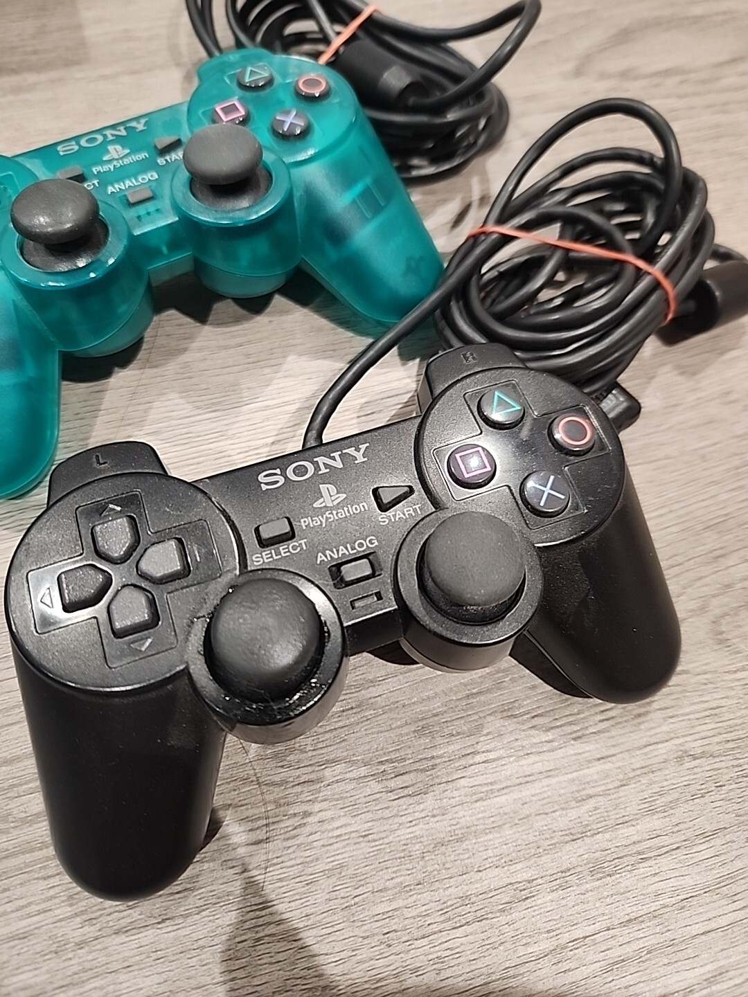 Sony PS2/PlayStation 2 Slim Bundle SCPH-77001 15 Games, 2 Controllers, Mem Card