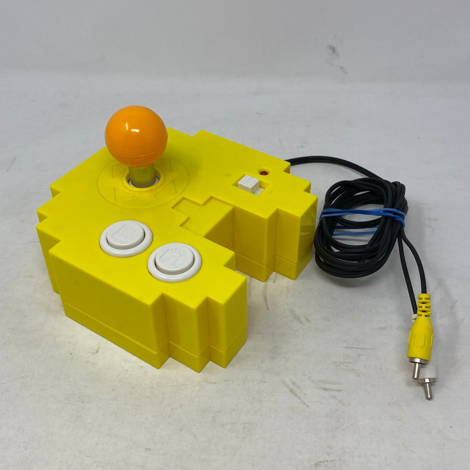 Bandai Pac-Man Plug and Play TV Game Joystick Console Yellow 2012 Retro
