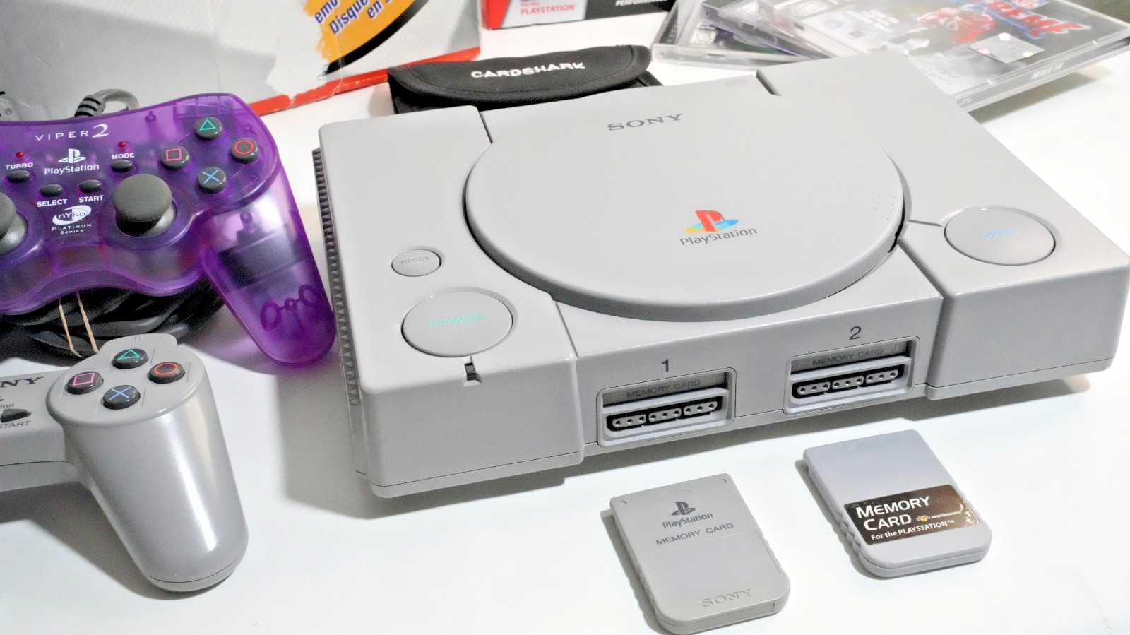 Sony PlayStation 1 Console Bundle – w/ box – Tested – Games and Accessories