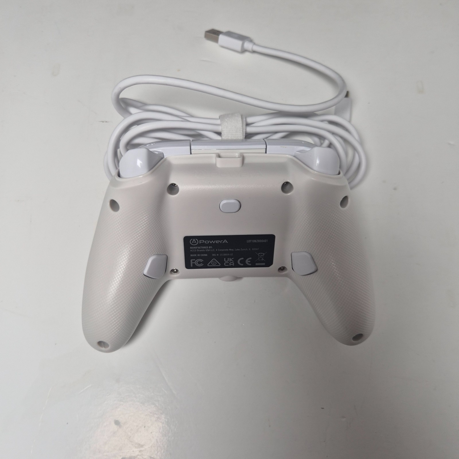 Microsoft Xbox One Model 1540 Console 2 Controllers Cables Tested Working d4