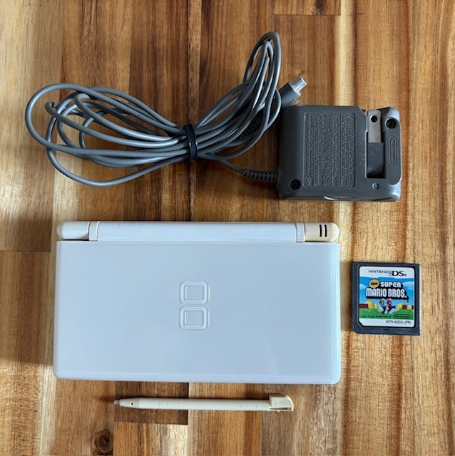 Nintendo DS Lite Handheld Console USG-001 w Super Mario Bros Game Japanese