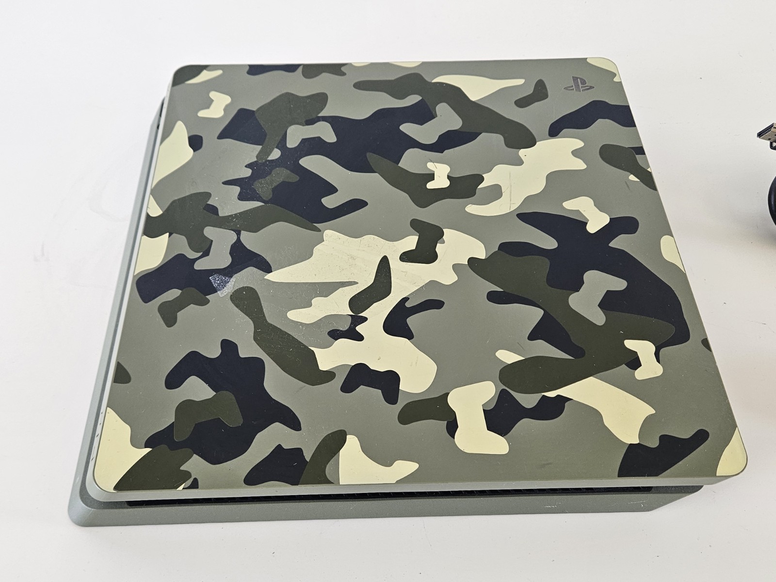 Sony PlayStation 4 Slim 1TB Console Green Camouflage 2115B + POWER CORD + HDMI