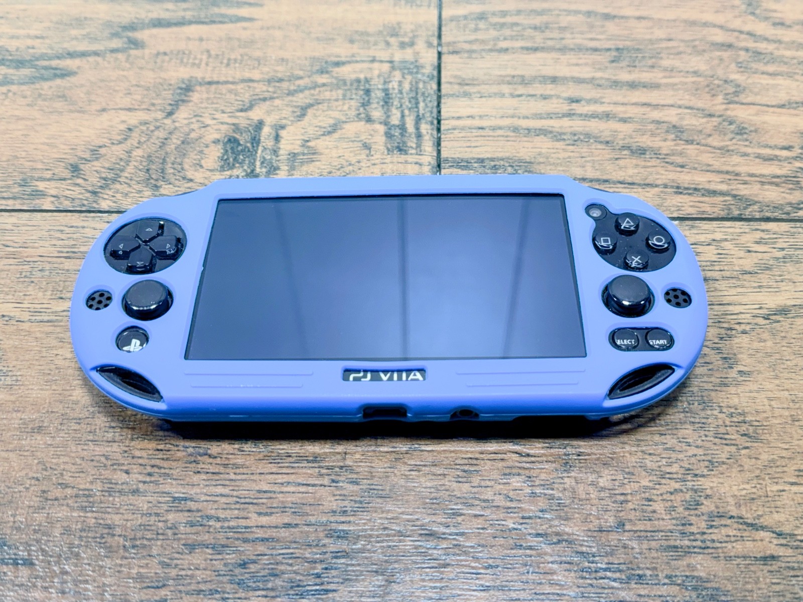 Sony PS Vita PCH-2001 + Games + 8GB Memory Card – No Charger Y283
