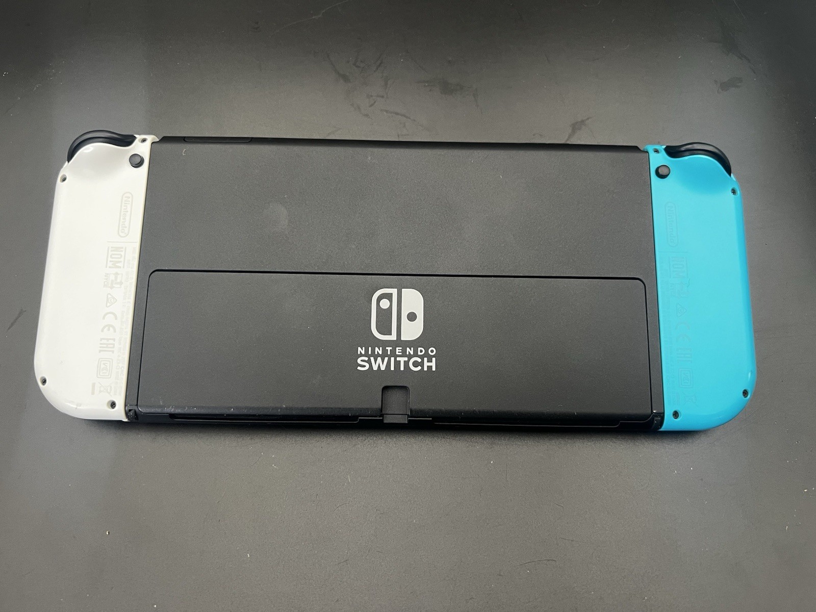 Nintendo Switch OLED 64GB Bundle White Dock Joy-Cons Luigi’s Mansion 3 Tested