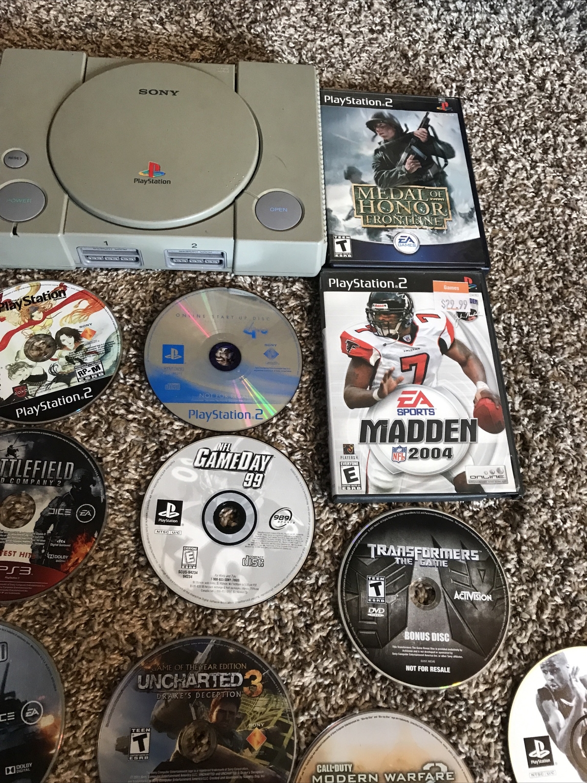Sony PlayStation Console Bundle 15 games, Etc.