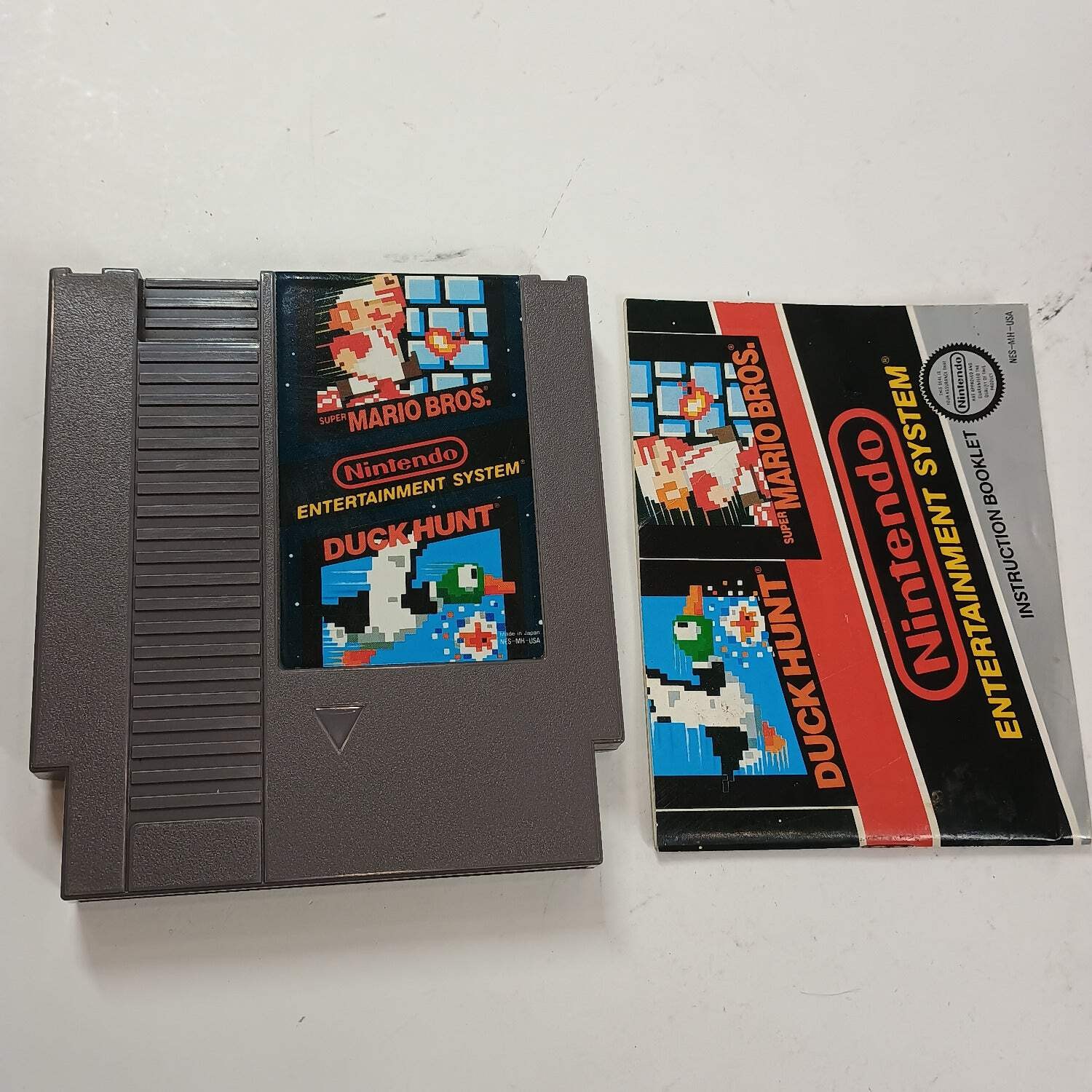 Nintendo Entertainment System NES Console Gaming System NES-001 Gray With Extras