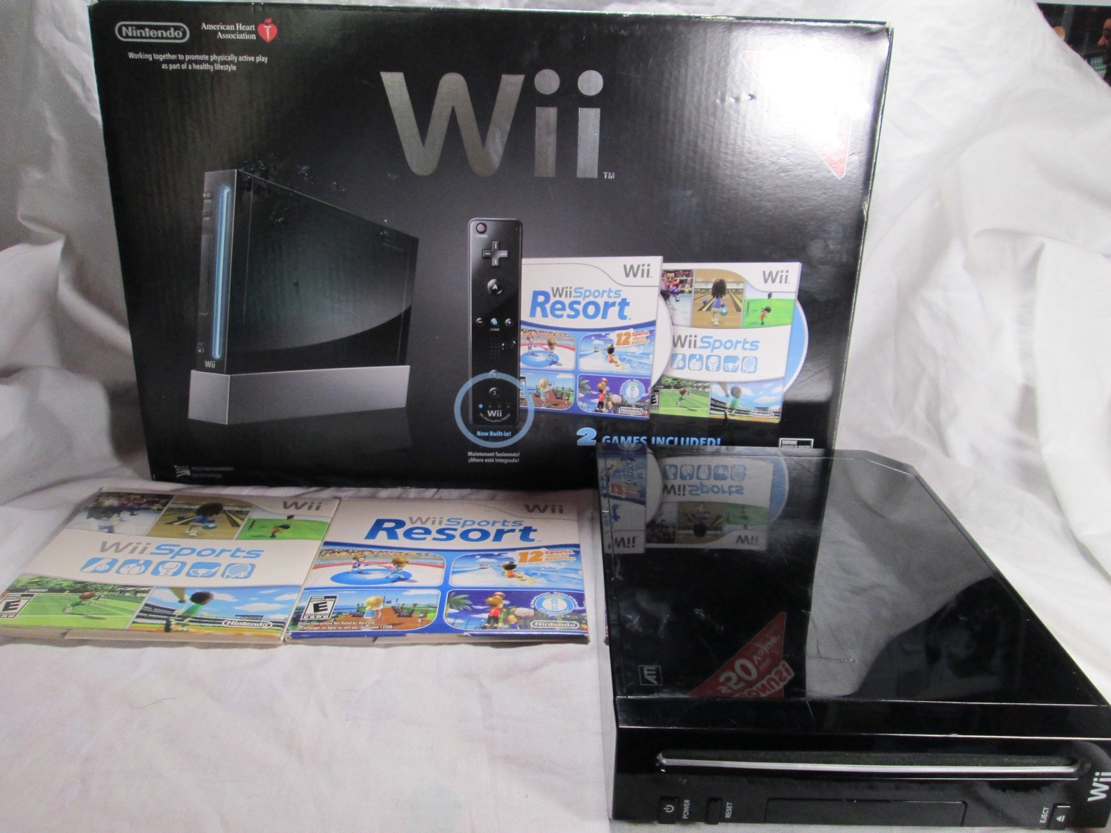 Nintendo Wii Black Console cib Bundle with Wii Sports & Resort Working – Nice!