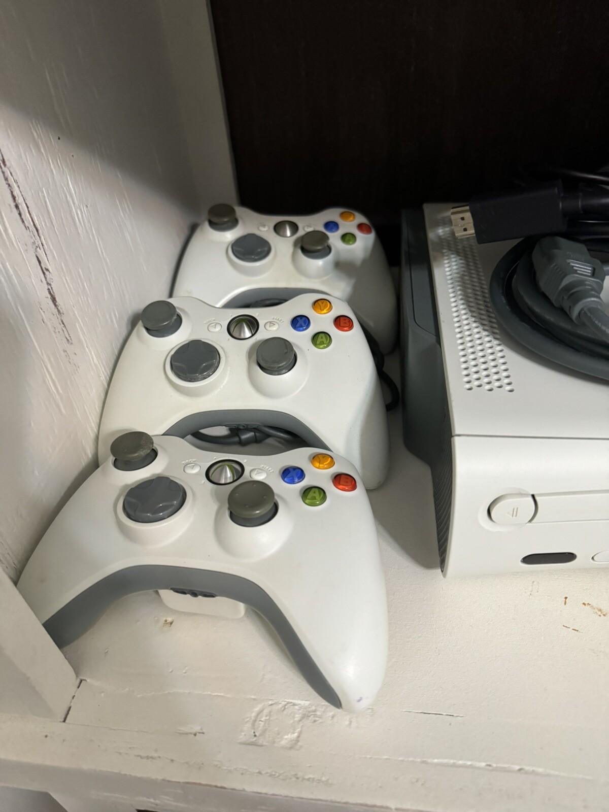 Microsoft Xbox 360 Console 20GB HDD Bundle + 3 Controllers 1 Game Remote Tested