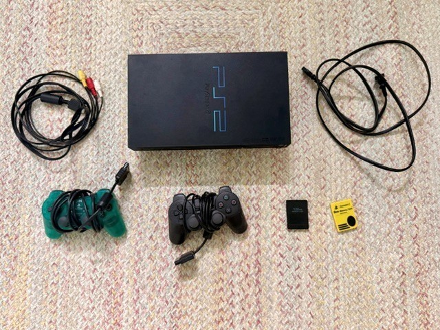 SONY PS2 (FAT) – TESTED/WORKING – BACKWARDS COMPATIBLE – 2 CONTROLLERS/MEM CARDS