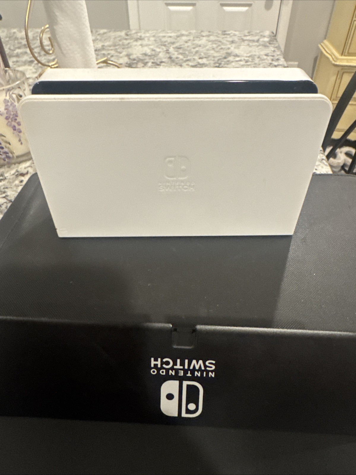 Nintendo Switch OLED Model – 64GB/White (HEGSKAAAA)
